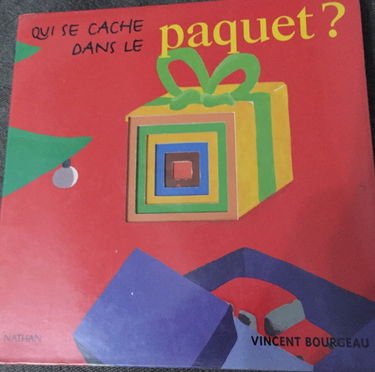 Qui se cache dans le paquet ?