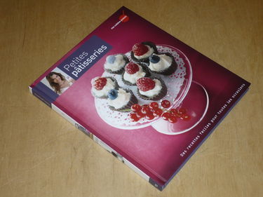 COLLECTION MA CUISINE PLAISIR VOL.15 / PETITES PÂTISSERIES