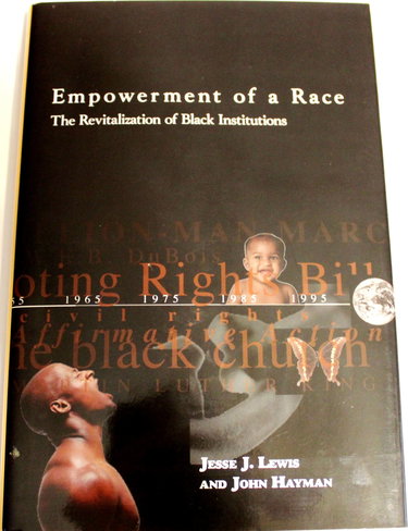 Couverture de Empowerment of a Race: The Revitalization of Black Institutions