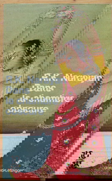 Dans la chambre obscure