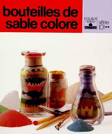 Bouteilles de sable coloré