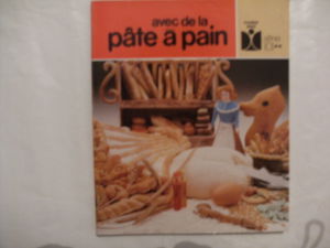 Avec de la pâte à pain