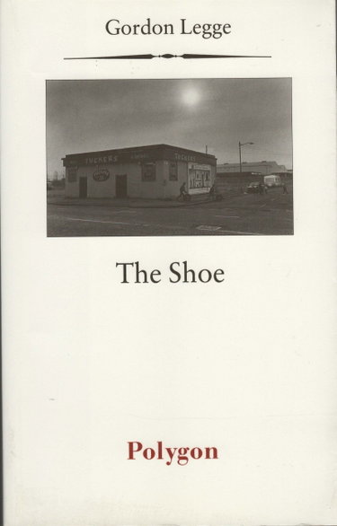 Couverture de The Shoe