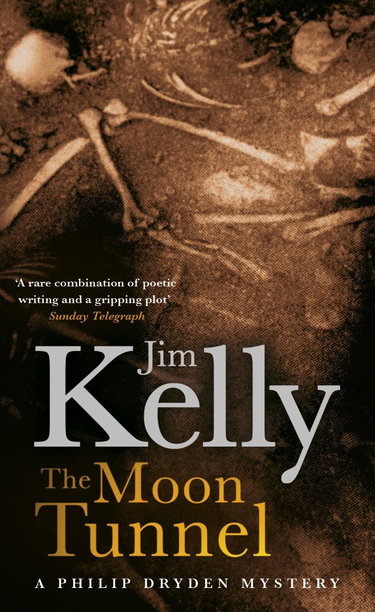 Couverture de The Moon Tunnel