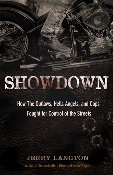 Couverture de Showdown: How the Outlaws, Hells Angels and Cops Fought for Control of the Streets