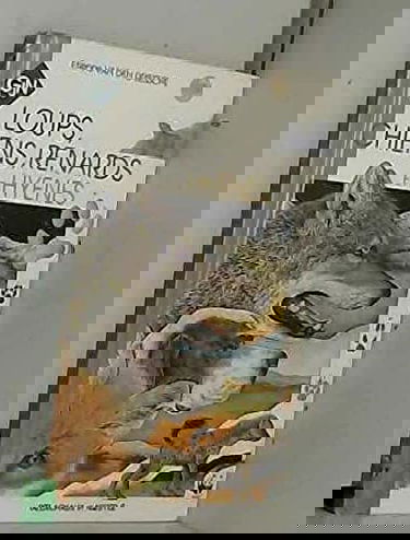 Loups, chiens, renards et hyènes