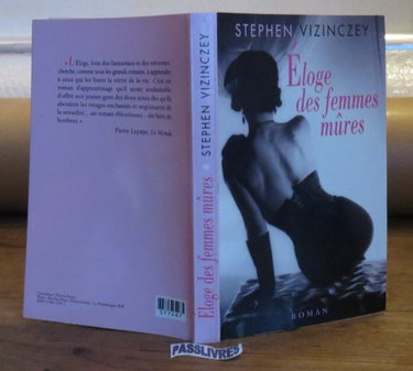 Couverture de Eloge des femmes mûres. Les souvenirs amoureux d'Andras Vajda.