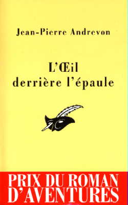 L'oeil derrière l'épaule