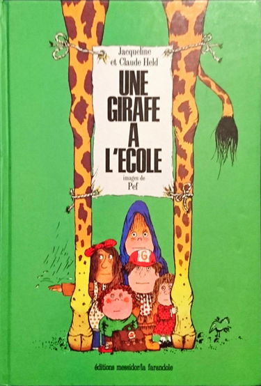 Une Girafe à l'école