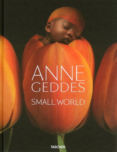 Couverture de Small world