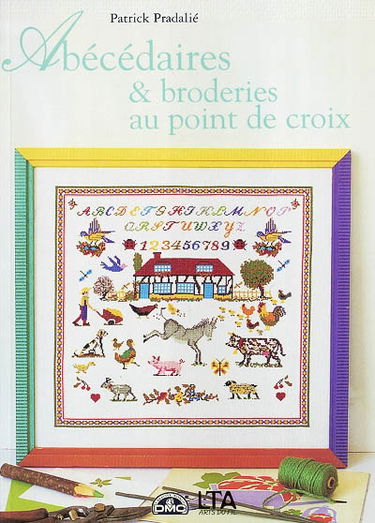 Abécédaires et broderies au point de croix
