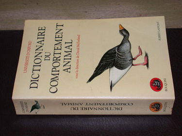 Dictionnaire du comportement animal