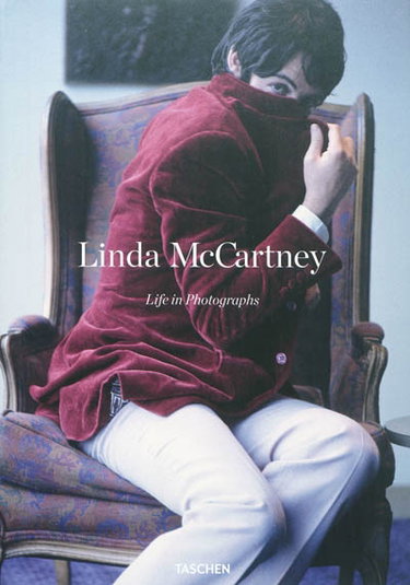 Couverture de Linda McCartney : life in photographs
