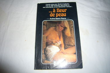 A FLEUR DE PEAU