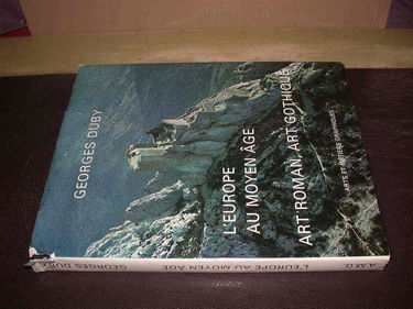 L'Europe au Moyen âge : Art roman, art gothique