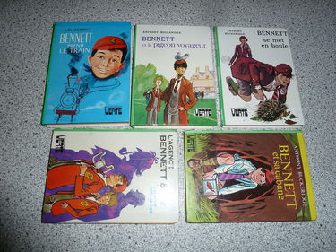 Bennett prend le train