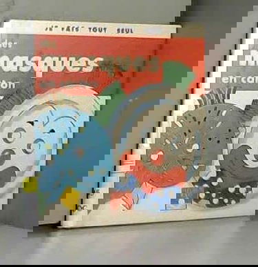 Je fais tout seul des masques en carton