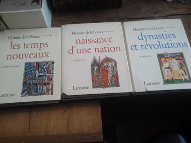 Couverture de Histoire de France par Georges Duby en 3 volumes - complet - I. Naissance d'une nation des origines à 1348 - II. Dynasties et révolutions de 1348 à 1852 . III. Les temps nouveaux de 1852 à nos jours - par Georges Duby