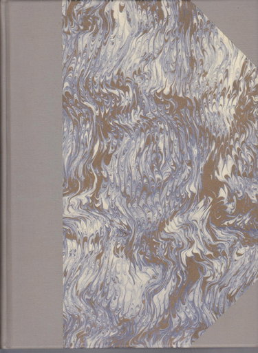Couverture de Alphabets and Ornaments