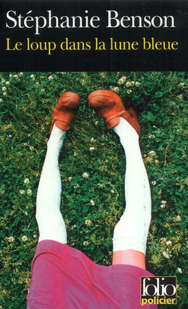Le loup dans la lune bleue