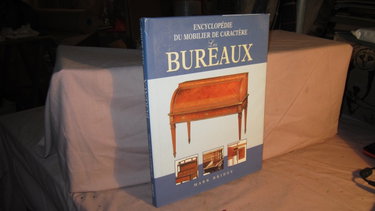 Couverture de Les bureaux (Encyclopédie du mobilier de caractère)