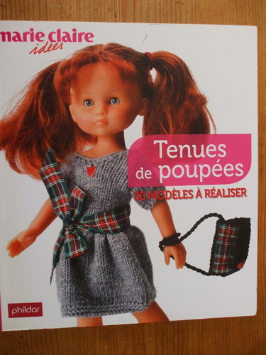 Couverture de Tenues de poupées