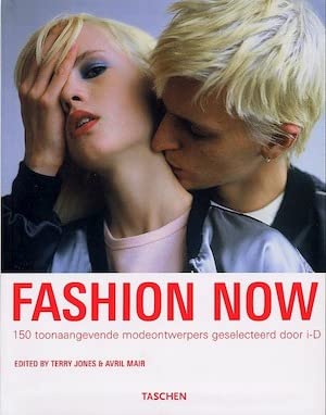 Couverture de FASHION NOW 150 TOONAANGEVENDE MODEONTWE par Terry Jones