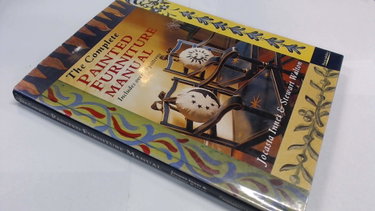 Couverture de The Complete Painted Furniture Manual