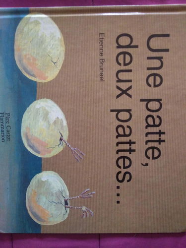 Une patte, deux pattes...