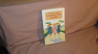 Les Petites Filles Modeles