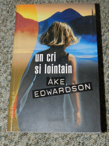 Couverture de Un cri si lointain (Thriller)