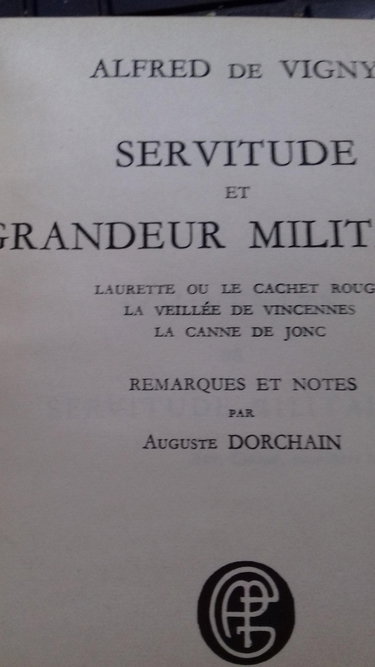 Couverture de SERVITUDE ET GRANDEUR MILITAIRES.