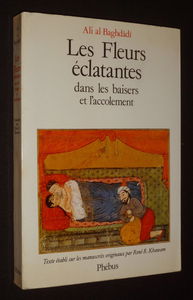 Les fleurs éclatantes dans les baisers et l'accolement