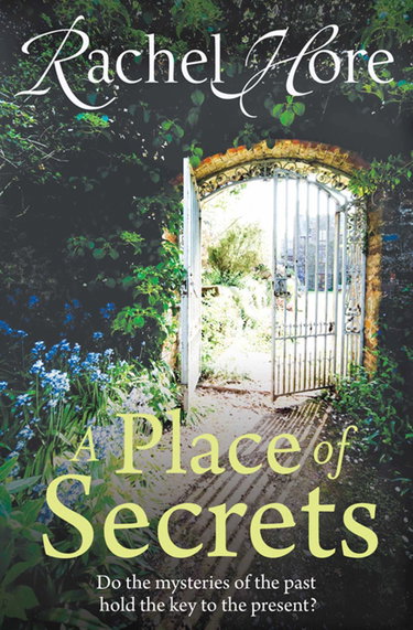 Couverture de A Place of Secrets: Intrigue, secrets and romance from the million-copy bestselling author of The Hidden Years