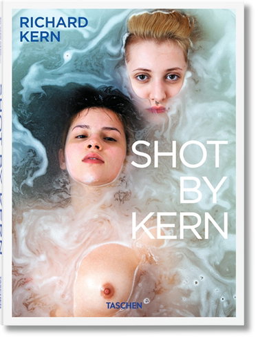 Couverture de Shot by Kern