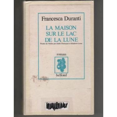 La Maison sur le lac de la lune
