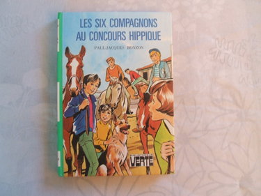 Couverture de Les Six compagnons au concours hippique (Bibliothèque verte)