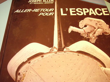 Aller-Retour Pour L'espace