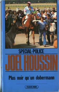 Plus noir qu'un dobermann