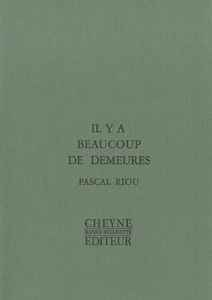 Il y a beaucoup de demeures