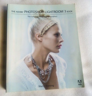 Couverture de The Adobe Photoshop Lightroom 3 Book: The Complete Guide for Photographers