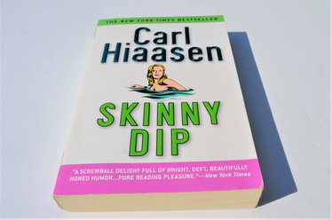 Couverture de Skinny Dip par Carl Hiaasen
