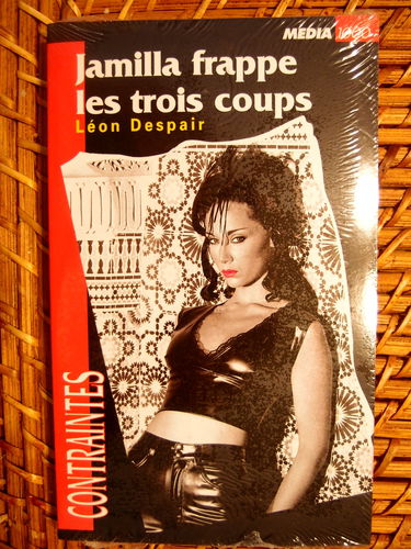 Jamilla frappe les trois coups