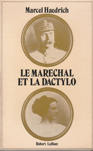 Couverture de Le Maréchal et la dactylo.