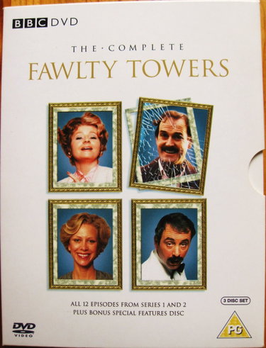 Couverture de The Complete Fawlty Towers - Import Zone 2 UK (anglais uniquement)