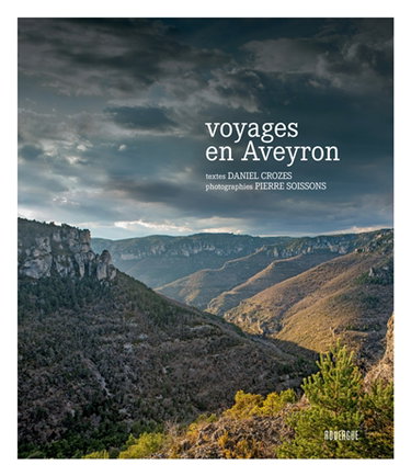 Couverture de Voyages en Aveyron
