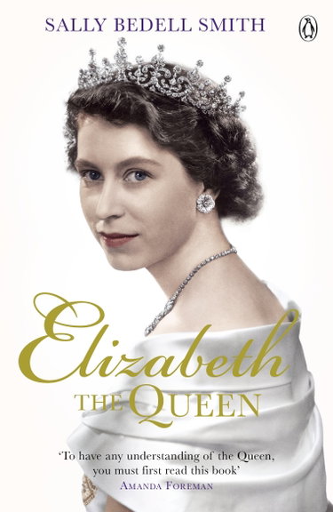 Couverture de Elizabeth the Queen: The real story behind The Crown
