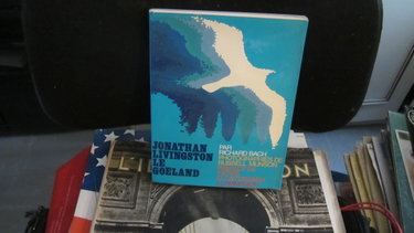 Couverture de JONATHAN LIVINGSTON LE GOELAND par Richard Bach