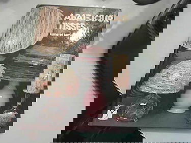 Abat-jour tissés : Laine et lumière