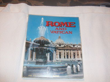 ROME AND THE VATICAN (170 COLOURED TABLES KODAK)